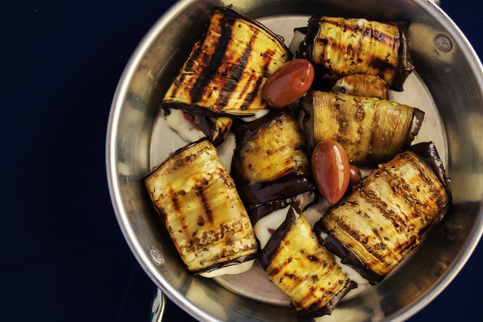 If Your Eggplant Parmigiana Turns Watery, You’re Probably Missing This Step: How to Make Eggplant Parmigiana That Tastes Like Southern Italy 3 How To Make Homemade Eggplant Parmigiana (Recipe Guide)