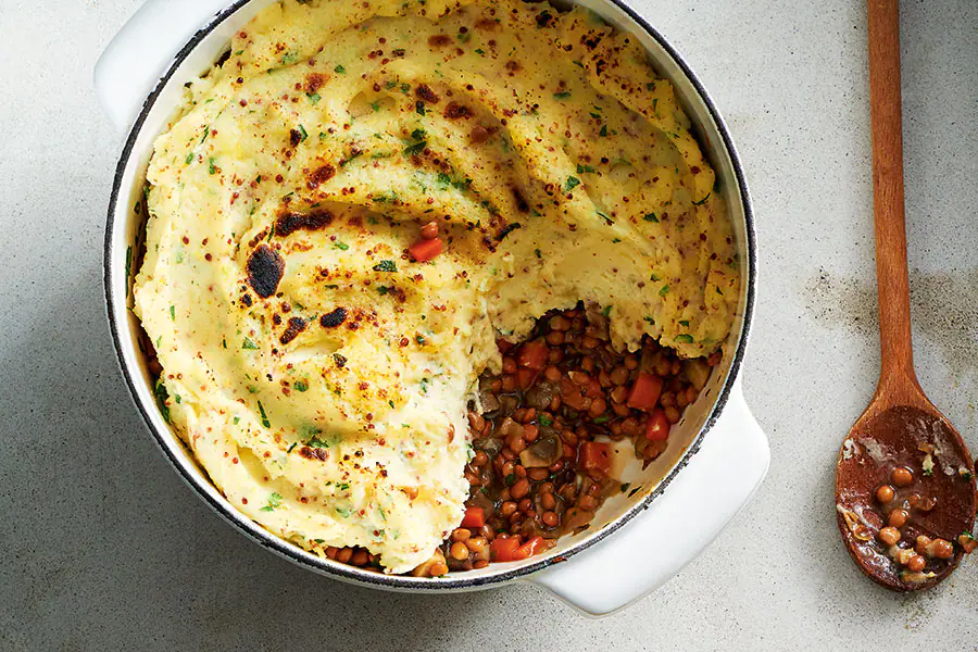 VEGETARIAN FOOD IN CANADA: 29 BEST CANADIAN VEGETARIAN DISHES AND VEGAN FOOD IN CANADA 5 Vegan/Vegetarian Canadian Dishes - Shepherd's Pie, vegetarian food in Canada, vegan food in Canada, Canadian vegetarian dishes, vegan in Canada, vegetarian in Canada