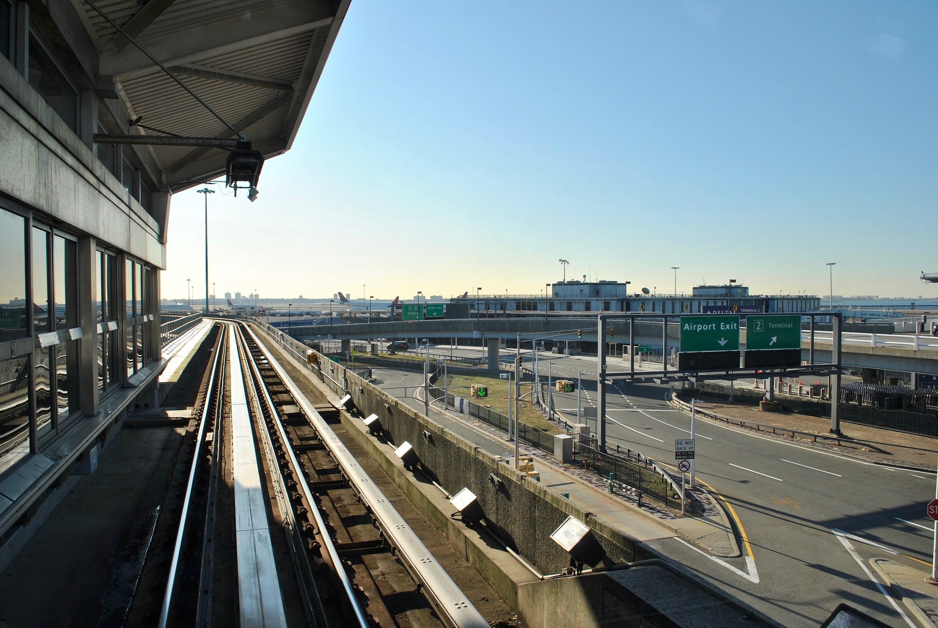 How To Get From New York Airport To Downtown Best Way 2 How To Get From New York Airport To City Center - All Possible Ways, cheapest way from New York airport to city center, cheapest way from New York airport to downtown, New York airport to city center, New York airport to city, New York airport to downtown, New York Bus Airport, Metro New York Airport, Metro JFK Airport