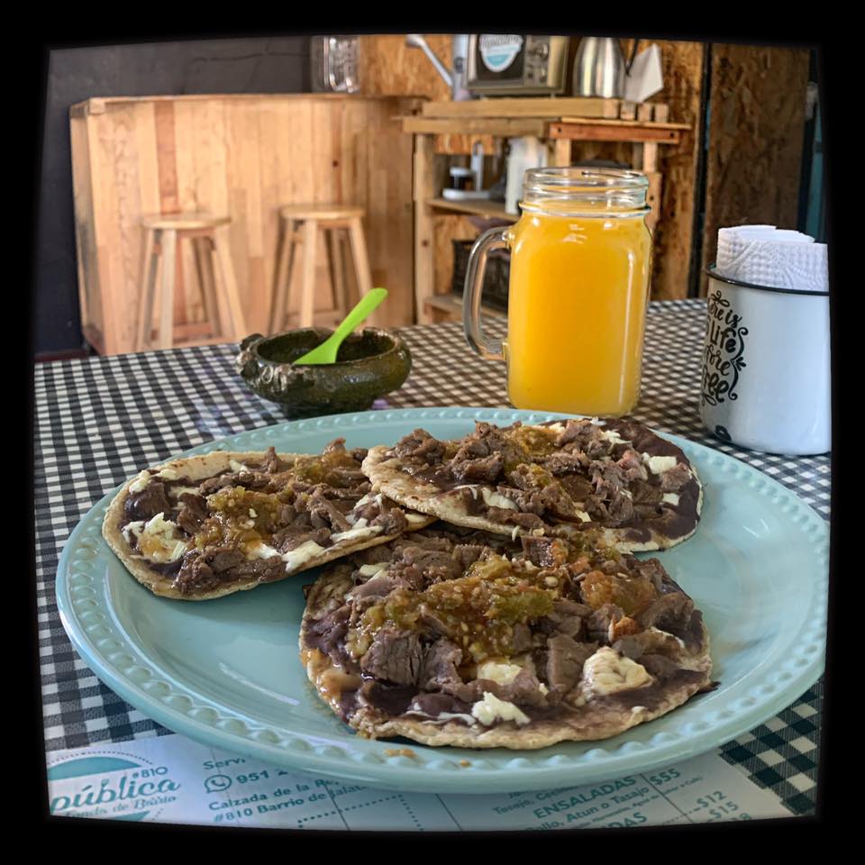 restaurants in oaxaca, best restaurants in oaxaca, where to eat in Oaxaca, Oaxaca food, best restaurants in Oaxaca, Oaxaca restaurants, best Oaxaca restaurants, República 810