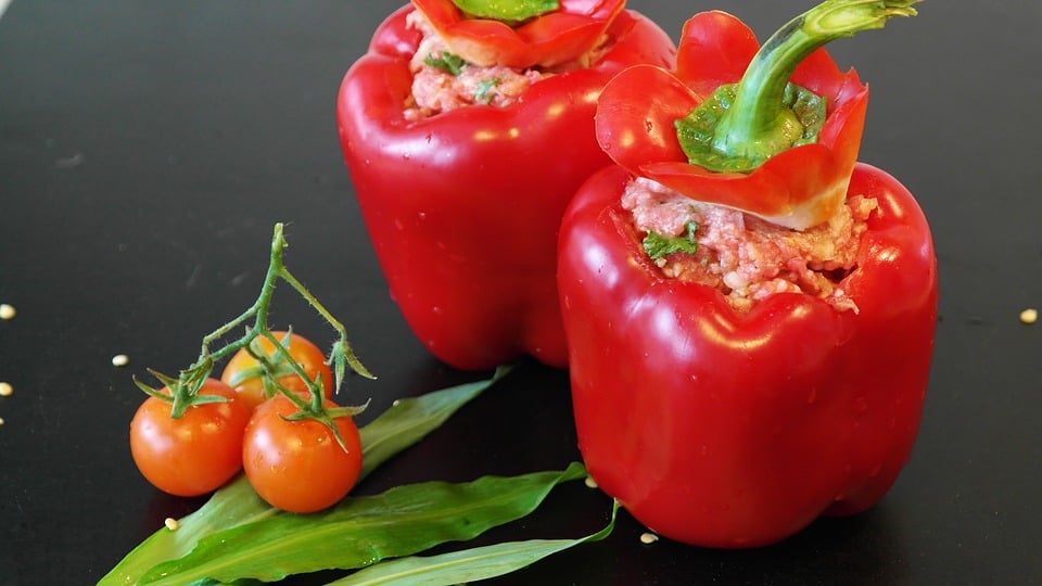 How To Make Homemade Greek Stuffed Tomatoes and Peppers (Recipe Guide)