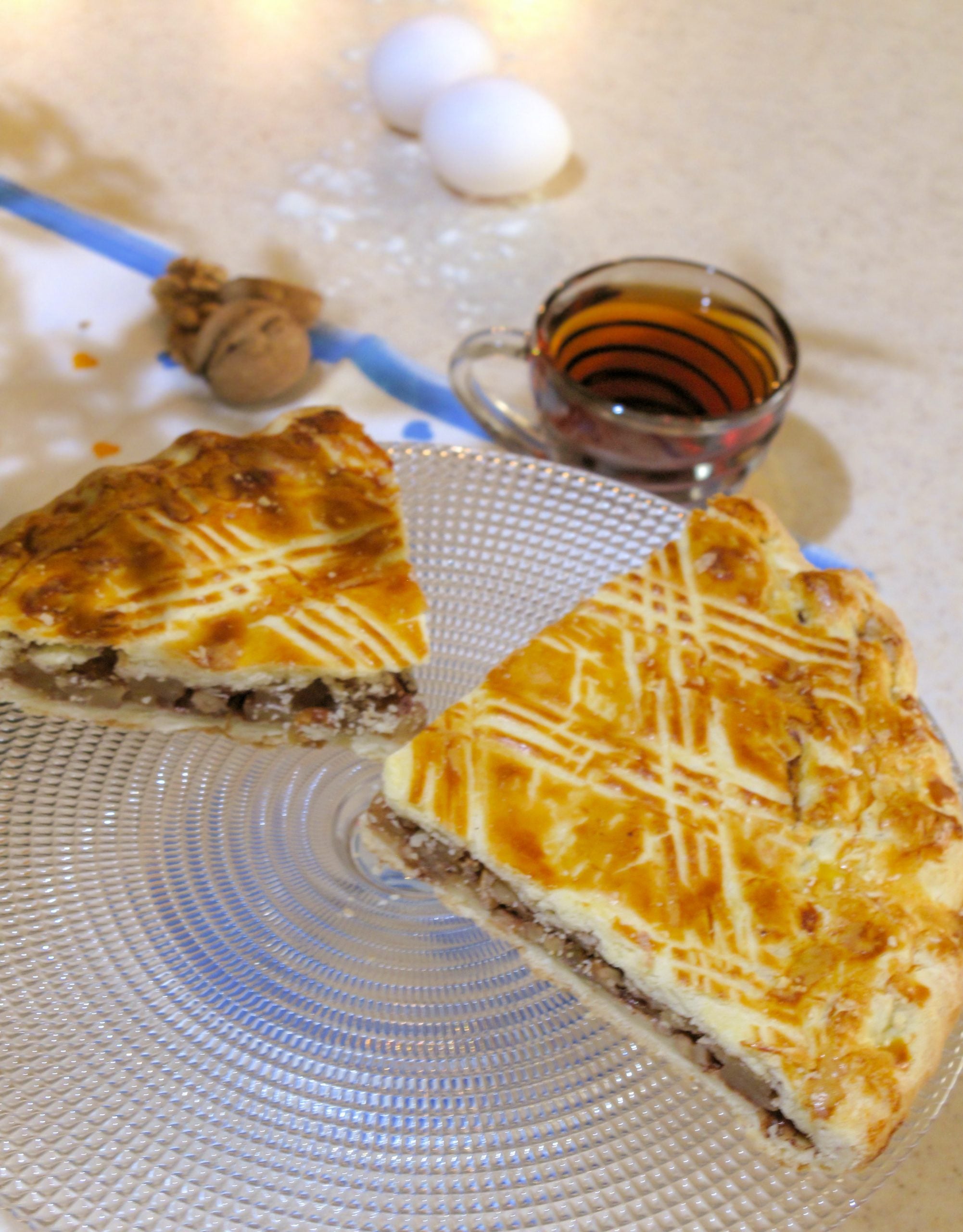 VEGETARIAN FOOD IN CANADA: 29 BEST CANADIAN VEGETARIAN DISHES AND VEGAN FOOD IN CANADA 6 VEGAN TOURTIÈRE - Canadian food to try, vegetarian food in Canada, vegan food in Canada, Canadian vegetarian dishes, vegan in Canada, vegetarian in Canada