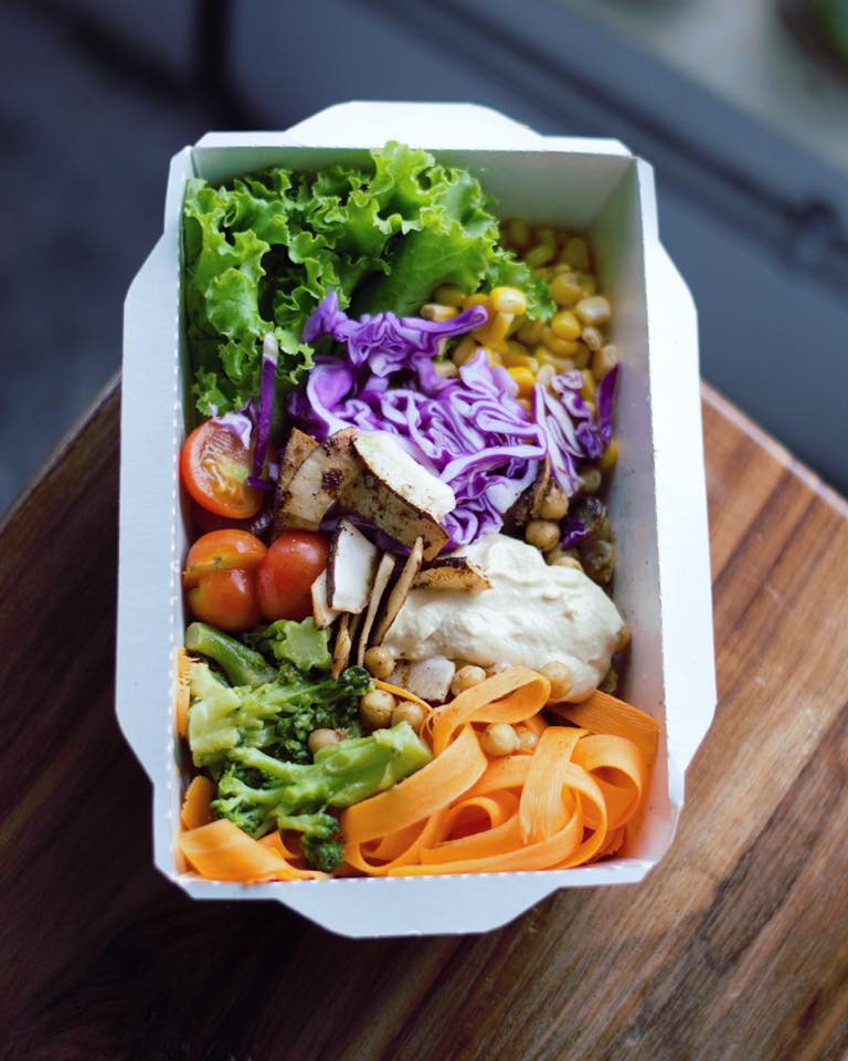 vegan restaurants in Mauritius, vegetarian restaurants in Mauritius, vegan in Mauritius, vegetarian in Mauritius, eat with fingers