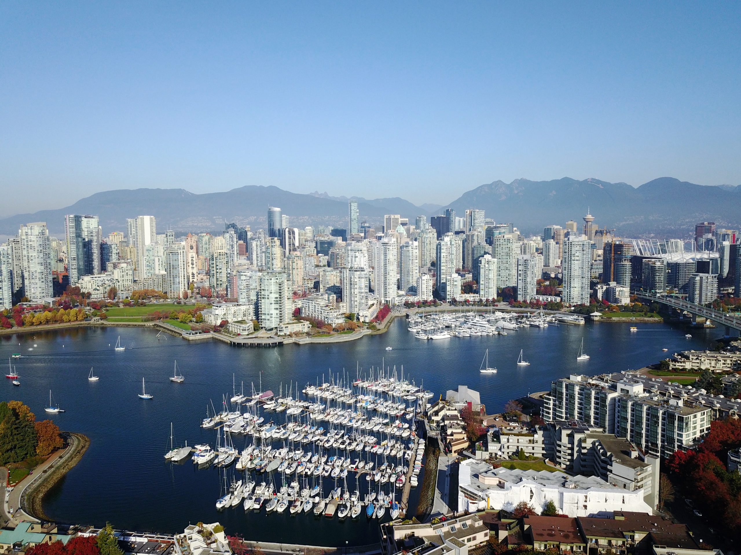 How To Get From Abbotsford Airport To Downtown Vancouver - All Possible Ways, cheapest way from Abbotsford airport to Downtown Vancouver, Abbotsford airport to Downtown Vancouver, Abbotsford Bus Airport, Shuttle Bus Abbotsford Airport