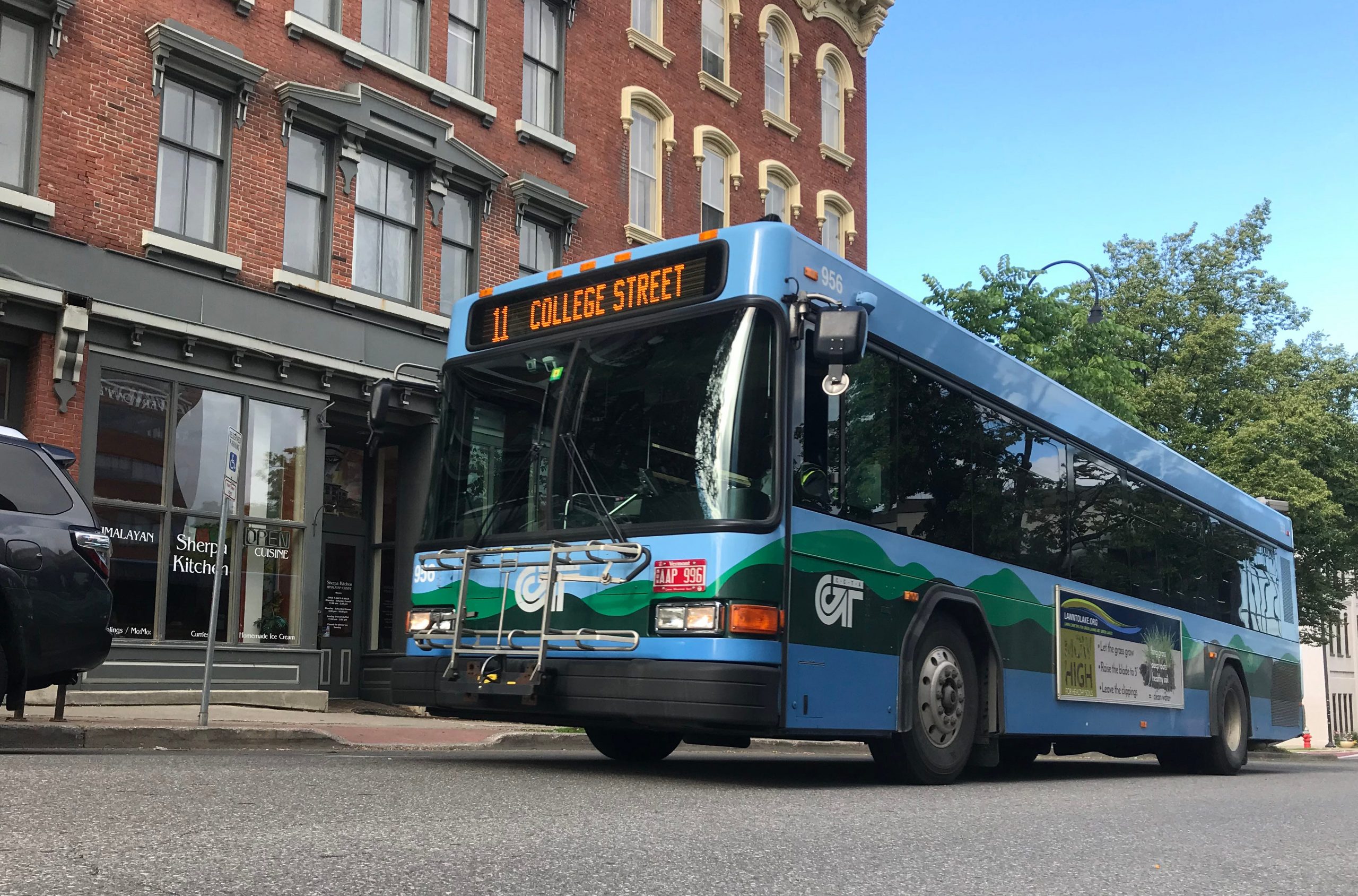 How To Get From Burlington Airport To City Center - All Possible Ways, cheapest way from Burlington airport to Downtown, cheapest way from Burlington airport to city, Burlington airport to city center, Burlington airport to downtown, Burlington Bus Airport, Bus Burlington Airport to Burlington City Center