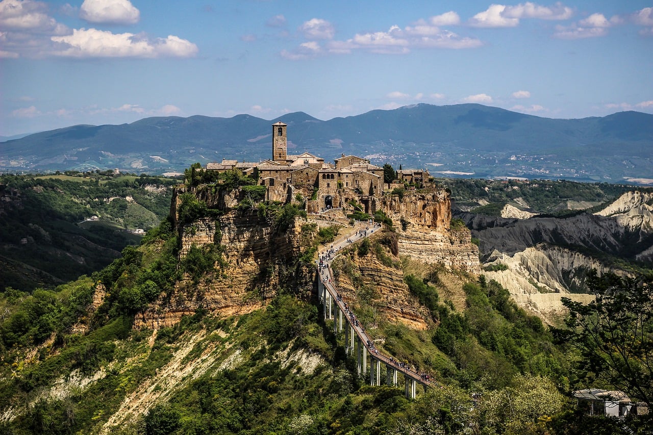 10 Most Scenic Train Journeys in Italy 3 Lazio