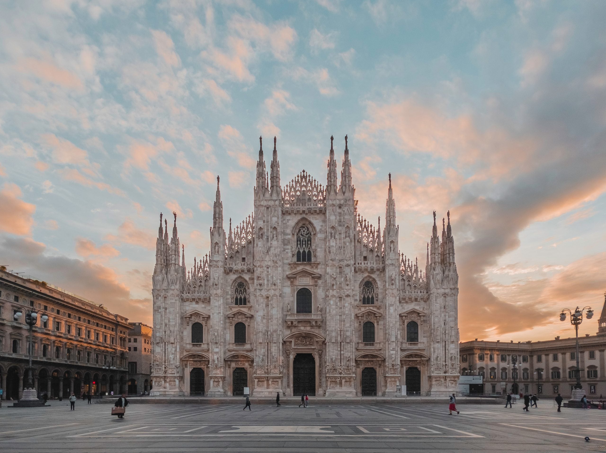 12 Mistakes to Avoid in Milan and How to Avoid Them, 10 Bucket List Destinations in Italy, 12 Tips For Living As An Expat In Italy, How To Get From Milan Bergamo Airport To City Center - All Possible Ways, cheapest way from Milan Bergamo airport to Downtown, cheapest way from Milan Bergamo airport to city, Milan Bergamo airport to city center, Milan Bergamo airport to Bergamo, Milan Bergamo Bus Airport, bus from Milan Bergamo airport to city center, train from Milan Bergamo airport to city center, MILAN BERGAMO AIRPORT TO CITY CENTER