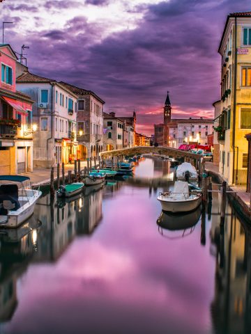 What to shop in Venice, 8 European Cities Asking For fees In 2025