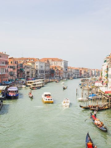 How To Get From Venice Airport To City Center - All Possible Ways, cheapest way from Venice airport to Downtown, cheapest way from Venice airport to city, Venice airport to city center, Venice airport to Venice, Venice Bus Airport, bus from Venice airport to city center, Ferry Venice airport to city center, taxi Venice airport to city center, Uber Venice airport to city