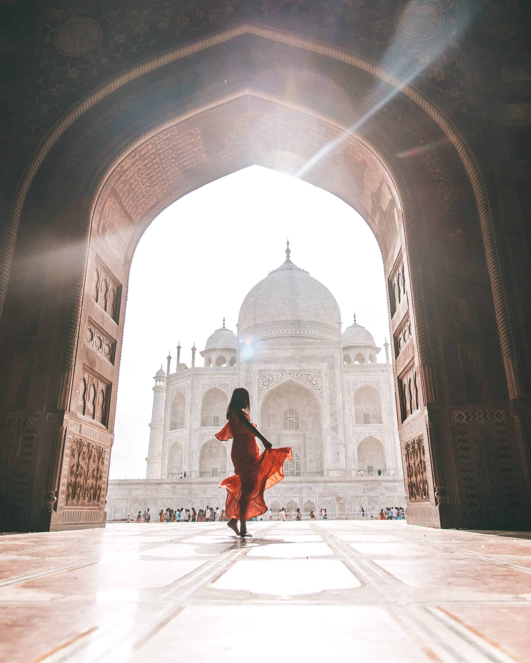 7 Tourist Traps to Avoid in India (Travel Guide) And How To Avoid Them, New7Wonders of the World: What Is Your Favorite?, Taj Mahal, best India esim, India esim, India esim unlimited data, unlimited data esim India, best esim for India, India tourist esim, esim India, Indian esim, India esim for tourist, India esim for tourist, India prepaid esim, Prepaid eSim in India, cheapest esim in India, best data plan esim India, Airalo India Esim, Holafly India eSim, Nomad eSim India, MTX Connect eSim India, data eSim in India, Airalo India esim discount code, Holafly India discount code, Nomad India esim discount code, O2 India esim, Orange eSim India