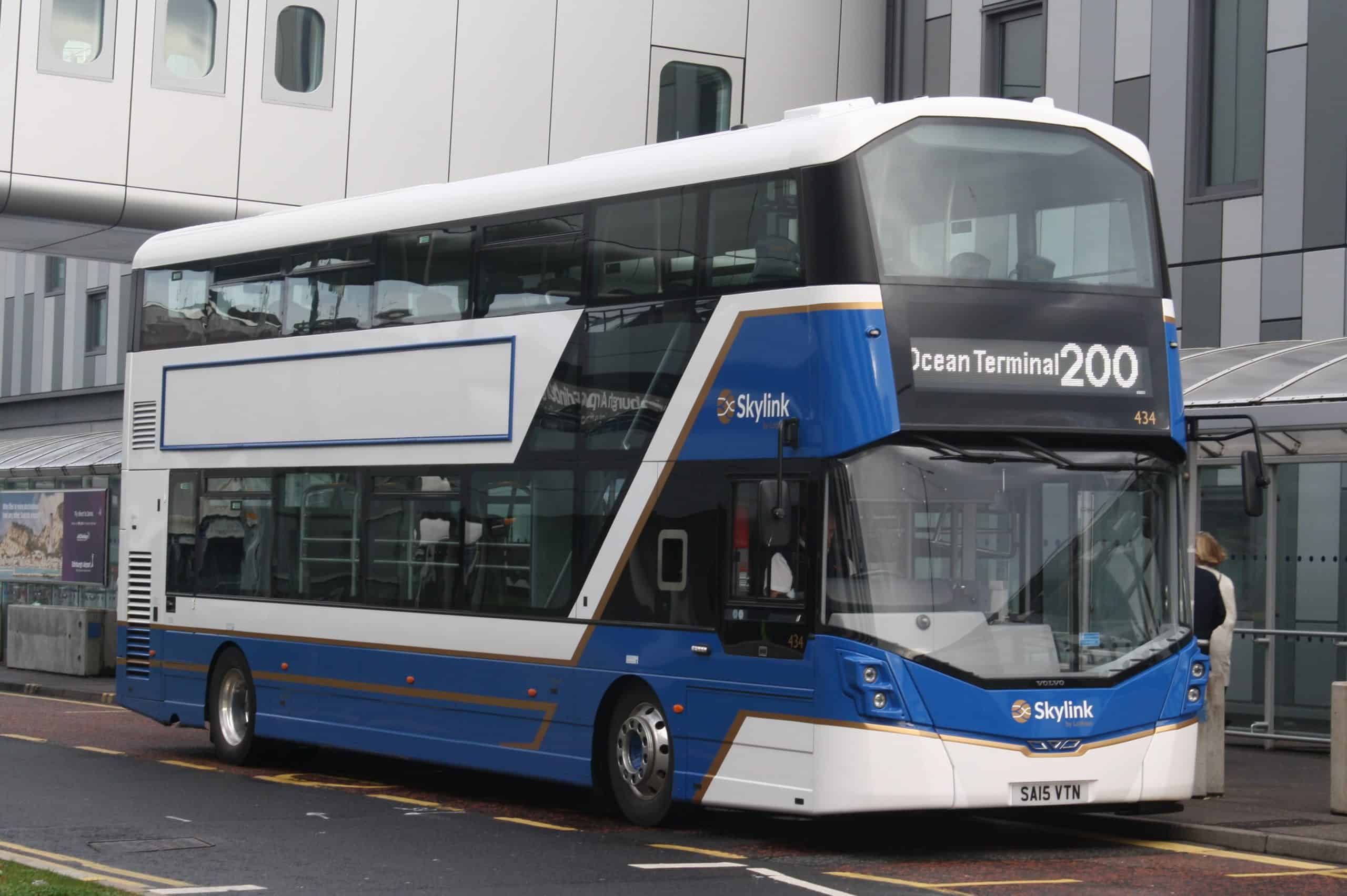 How To Get From Edinburgh to Edinburgh Airport Best Way 3 Edinburgh Airport Bus, How To Get From Edinburgh to Edinburgh Airport Best Way, shuttle bus from Edinburgh to Edinburgh airport, bus from Edinburgh to Edinburgh airport, cheapest way from Edinburgh to Edinburgh airport, Edinburgh to Edinburgh airport, by train from Edinburgh to Edinburgh airport, taxi from Edinburgh to Edinburgh airport, uber from Edinburgh to Edinburgh airport, private transfer from Edinburgh to Edinburgh airport, metro from Edinburgh to Edinburgh airport, shuttle bus from Edinburgh to Edinburgh airport
, Bus Skylink 200
