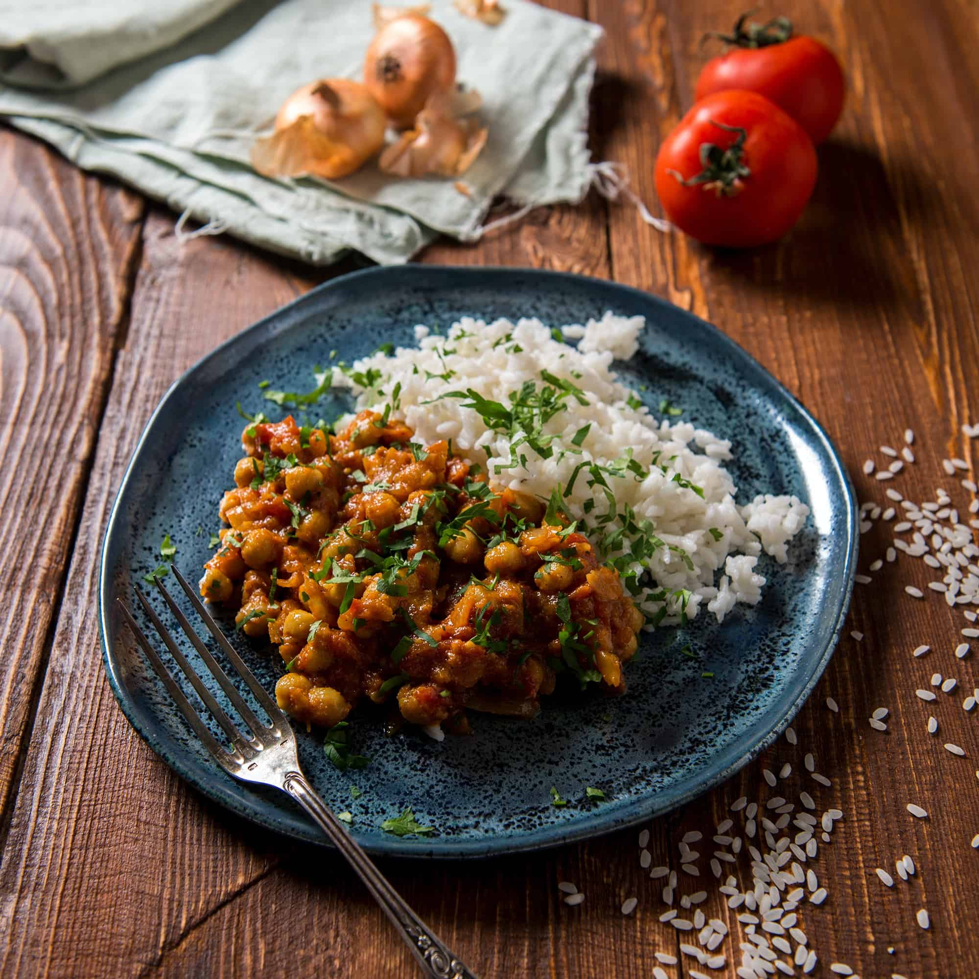 Espinacas con garbanzos or spinach with chickpeas  - vegetarian food in Spain, vegan food in Spain, Spainish vegetarian dishes, vegan in Spain, vegetarian in Spain, plant based food in Spain