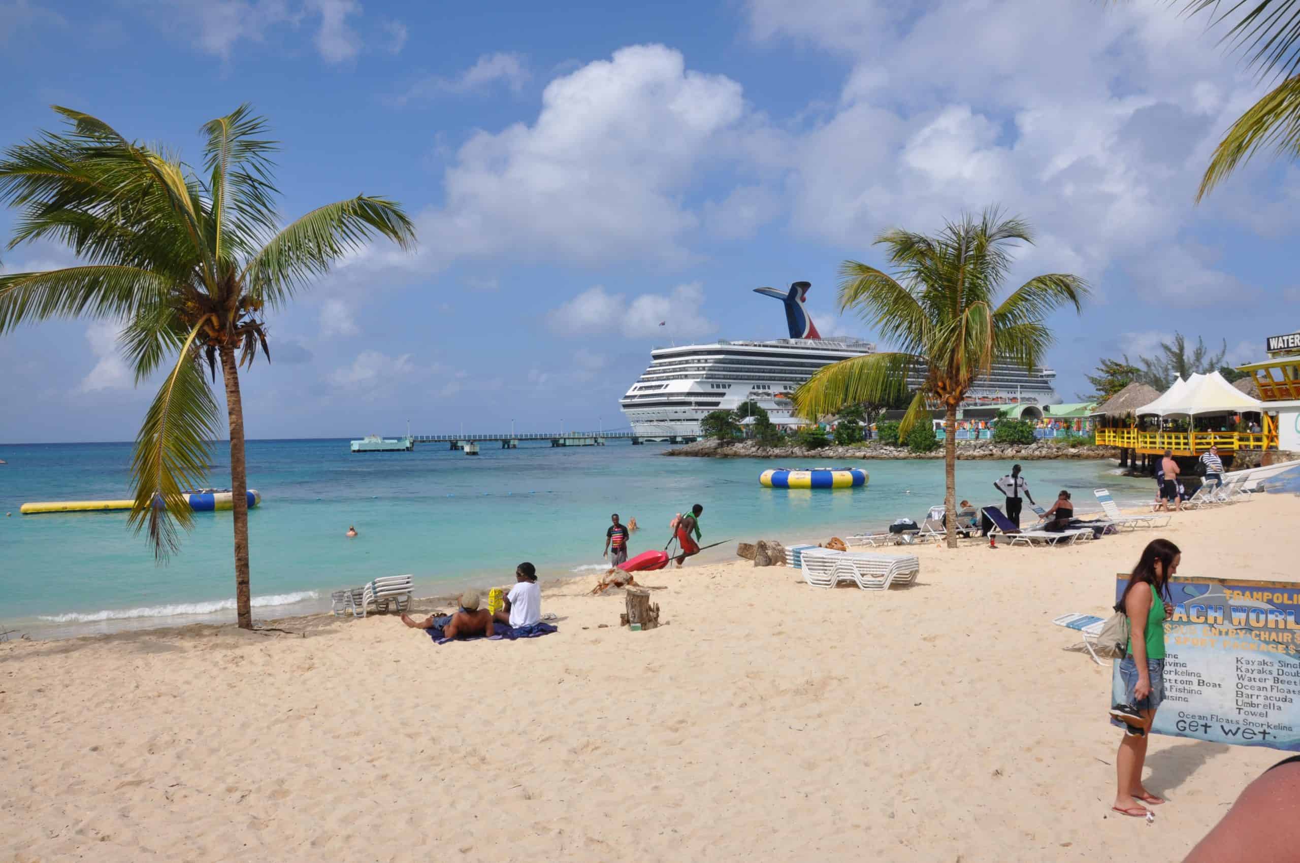 Ocho Rios vs Montego Bay - Best 5 Reasons to Choosing Your Next Jamaican Holiday Spot