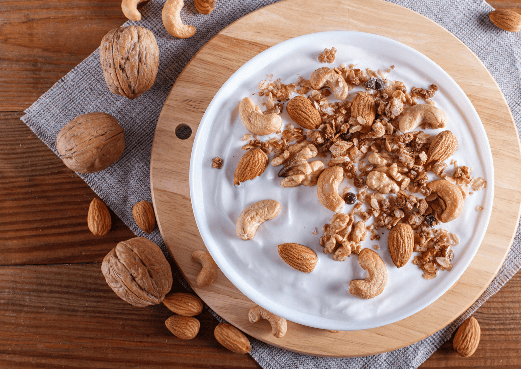 Greek Yogurt with Honey and Walnuts