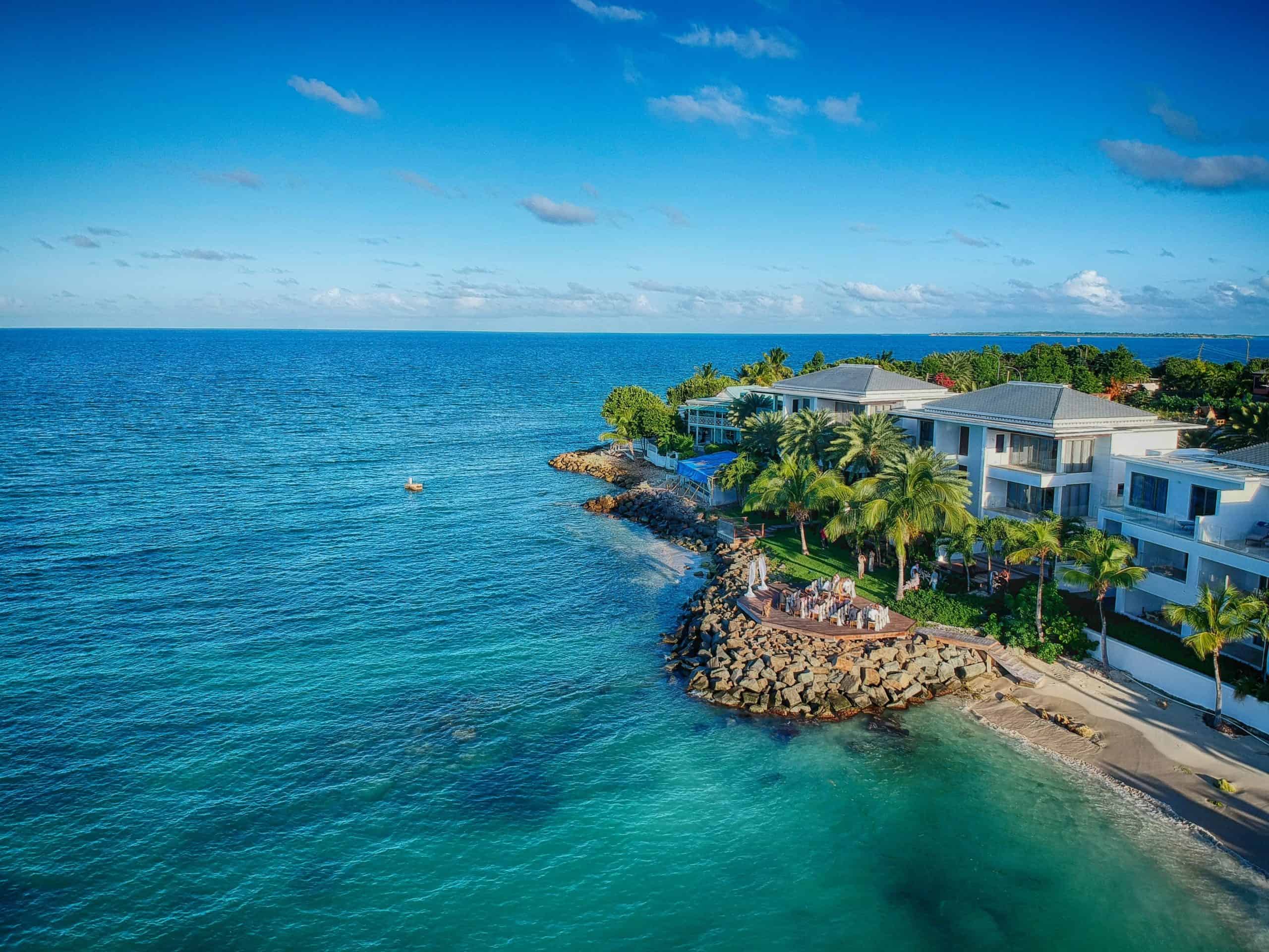 Antigua vs Aruba - Which is the Better Caribbean Vacation?