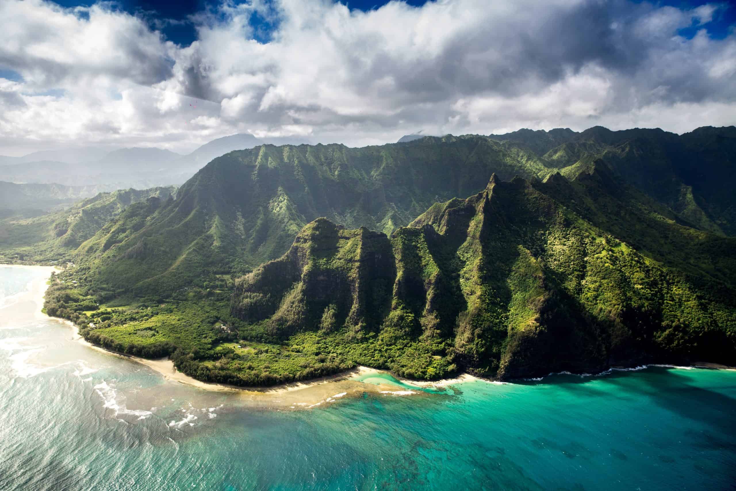 Kauai from above - Honolulu vs Kauai, Kauai vs Honolulu 