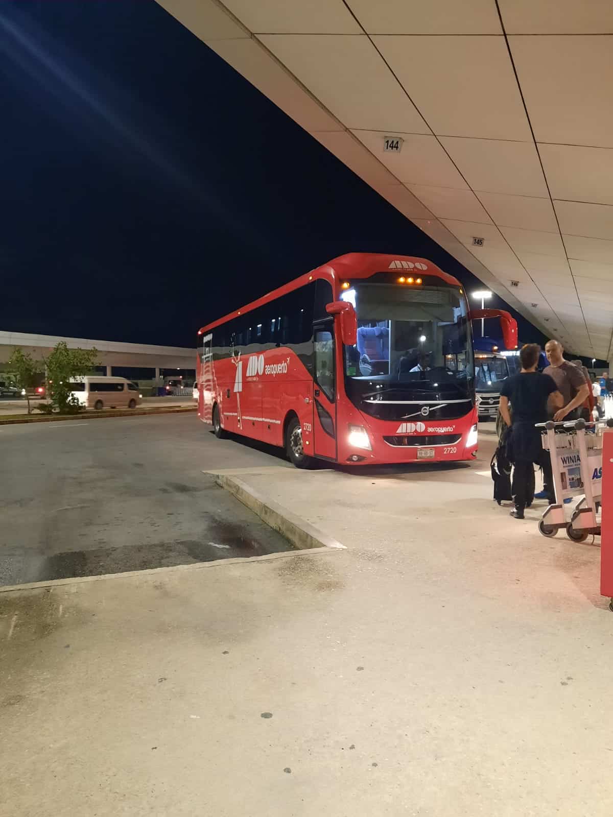 How To Get From Valladolid to Merida By Bus - All Possible Ways, cheapest way from Valladolid to Merida, Valladolid to Merida, OCC bus from Valladolid to Merida, ado bus from Valladolid to Merida, shared van from Valladolid to Merida, Colectivo from Valladolid to Merida, Uber from Valladolid to Merida, taxi from Valladolid to Merida, Valladolid to Merida by plane