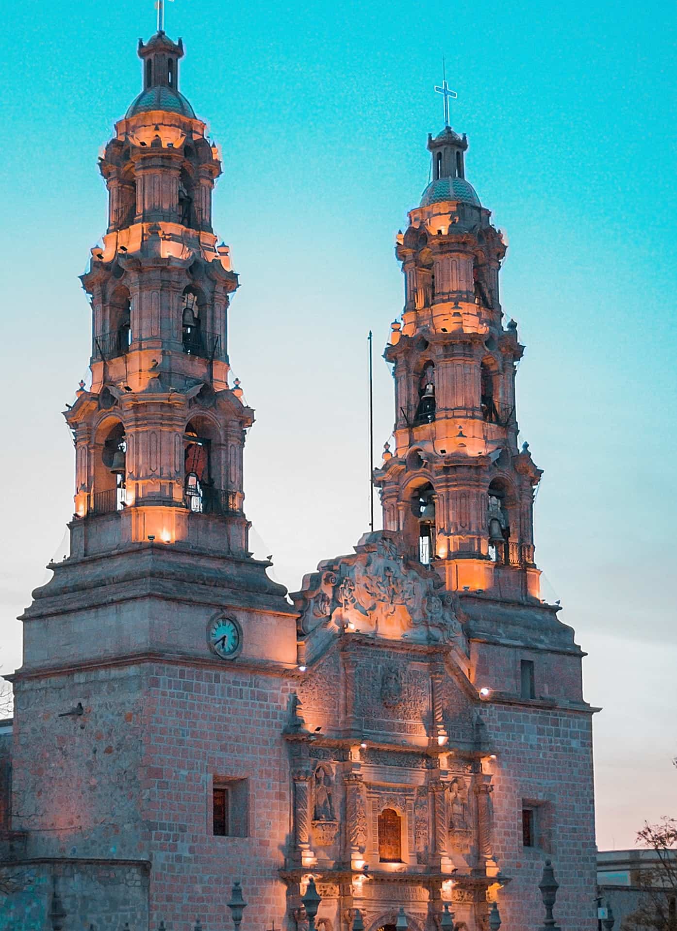 How To Get From Puerto Vallarta to Aguascalientes By Bus - All Possible Ways, cheapest way from Puerto Vallarta to Aguascalientes, Puerto Vallarta to Aguascalientes, primera plus bus from Puerto Vallarta to Aguascalientes, FUTURA bus from Puerto Vallarta to Aguascalientes, ado bus from Puerto Vallarta to Aguascalientes, shared van from Puerto Vallarta to Aguascalientes, Colectivo from Puerto Vallarta to Aguascalientes, Uber from Puerto Vallarta to Aguascalientes, taxi from Puerto Vallarta to Aguascalientes, Puerto Vallarta to Aguascalientes by plane