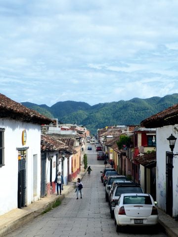 10 Ways You Are Ruining Your Mexico Trip, How To Get From Oaxaca To San Cristobal de las Casas By Bus - All Possible Ways, cheapest way from Oaxaca to San Cristobal de las Casas, Oaxaca to San Cristobal, Oaxaca to San Cristobal de las Casas, ado bus from Oaxaca to San Cristobal de las Casas, occ bus from Oaxaca to San Cristobal de las Casas, AU autobuses unidos from Oaxaca to San Cristobal de las Casas, shared van from Oaxaca to San Cristobal de las Casas, Colectivo from Oaxaca to San Cristobal de las Casas, Uber from Oaxaca to San Cristobal de las Casas, taxi from Oaxaca to San Cristobal de las Casas