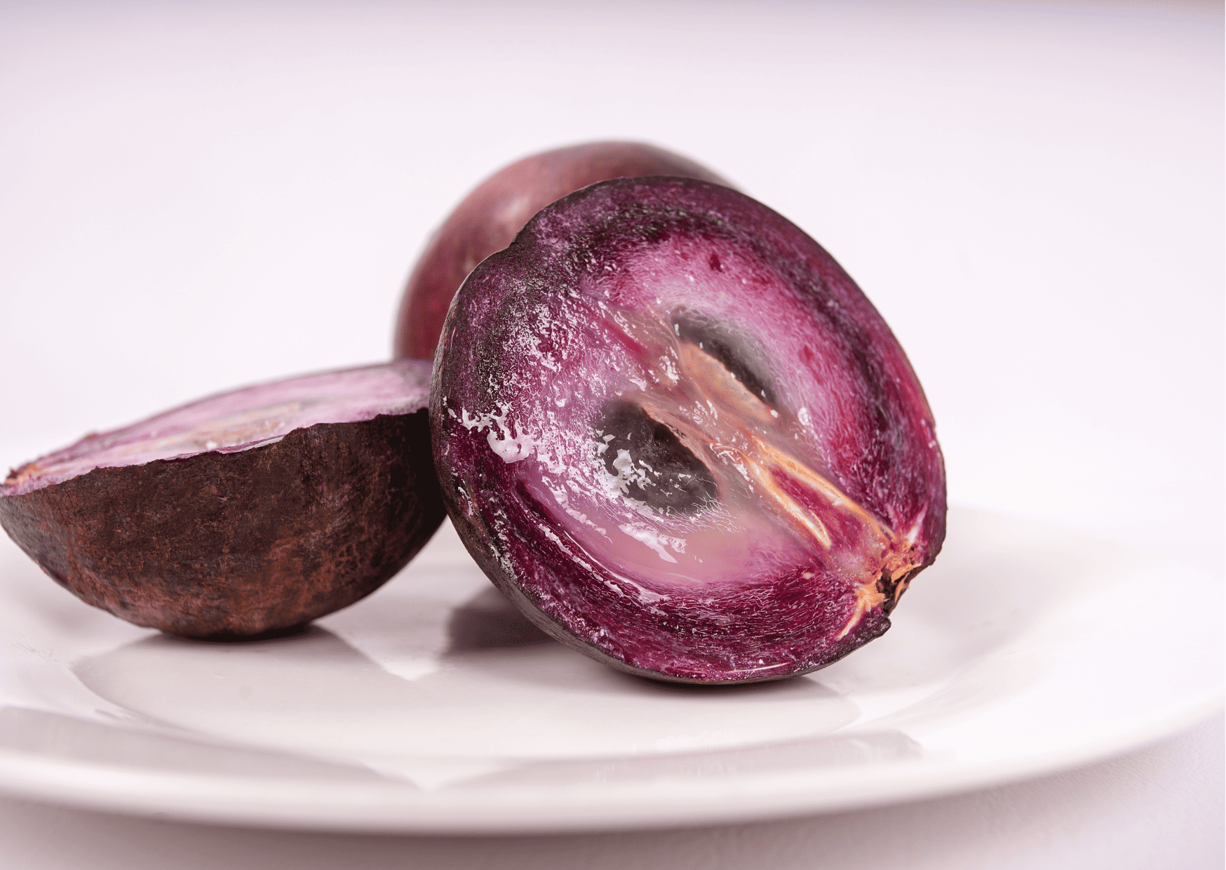Caimito, Nicaragua Fruits – 20 Exotic Nicaraguan Fruits and What Fruits in Nicaragua to Never Miss
