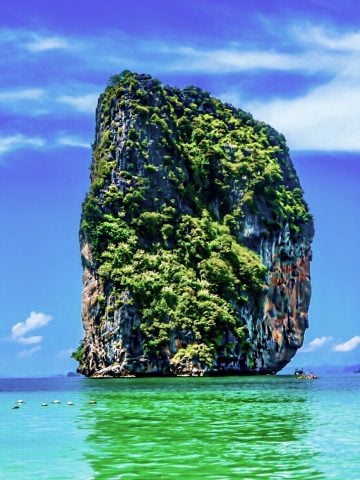 How To Get From Krabi Airport to City Center Best Way, cheapest way from Krabi Airport to City Center, cheapest way from Krabi Airport to Krabi town, Krabi Airport to City Center,Krabi Airport to Krabi, Krabi Bus Airport, bus from Krabi Airport to City Center, taxi from Krabi Airport to City Center, Grab from Krabi Airport to City Center, train from Krabi Airport to City Center, shuttle bus from Krabi Airport to City Center, private transfer from Krabi Airport to City Center