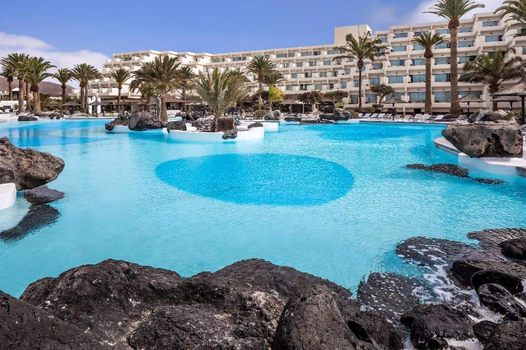 Lanzarote Waterparks: Choose from 15+ Lanzarote Hotels with Waterparks 2023