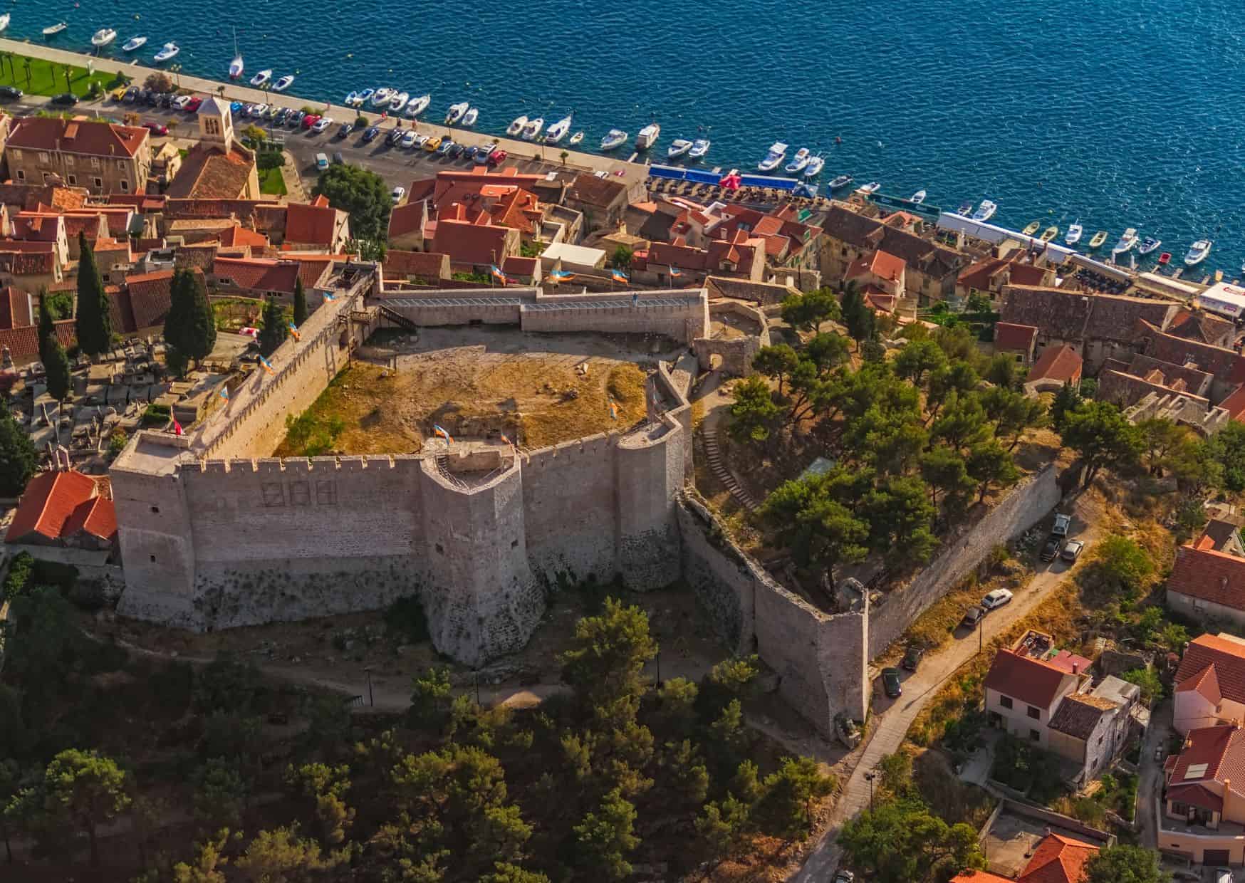 How To Get From Pula to Sibenik Best Way, Pula to Sibenik, cheapest way from Pula to Sibenik, bus from Pula to Sibenik taxi from Pula to Sibenik, private transfer from Pula to Sibenik, by plane from Pula to Sibenik, ferry from Pula to Sibenik,