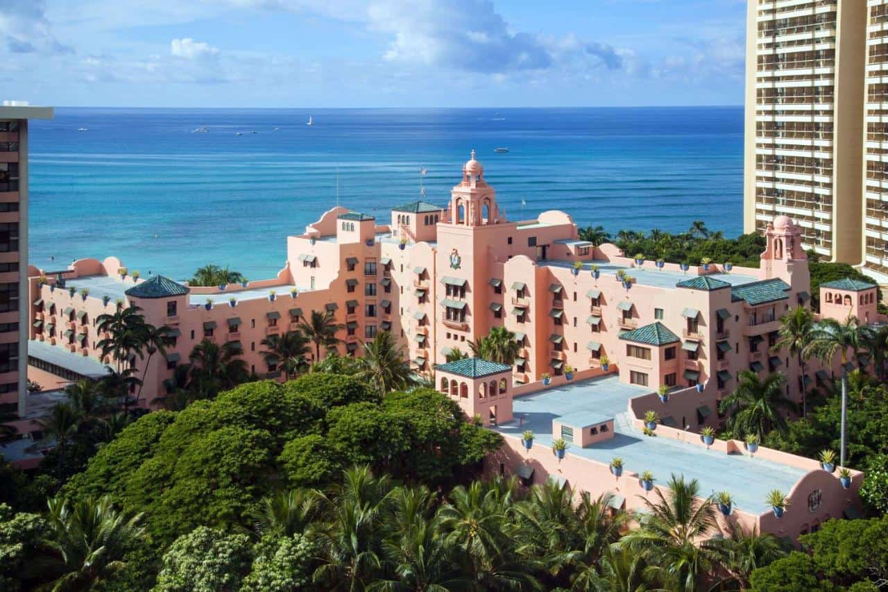 oahu resorts with water slides, oahu hotels with water slides, oahu hotels compared
