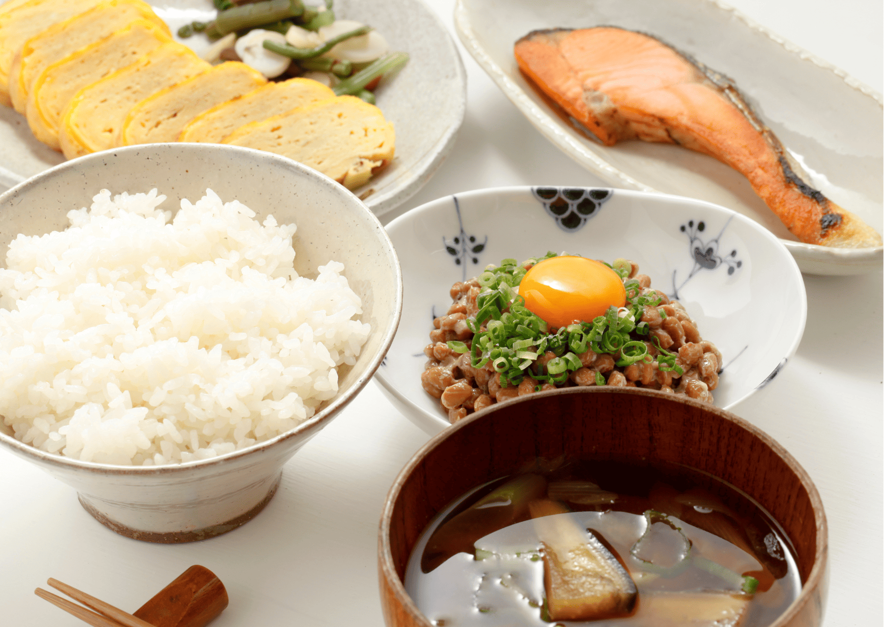 Steamed Rice (Gohan), 6 Tourist Traps to Avoid in Tokyo And How to Avoid Them