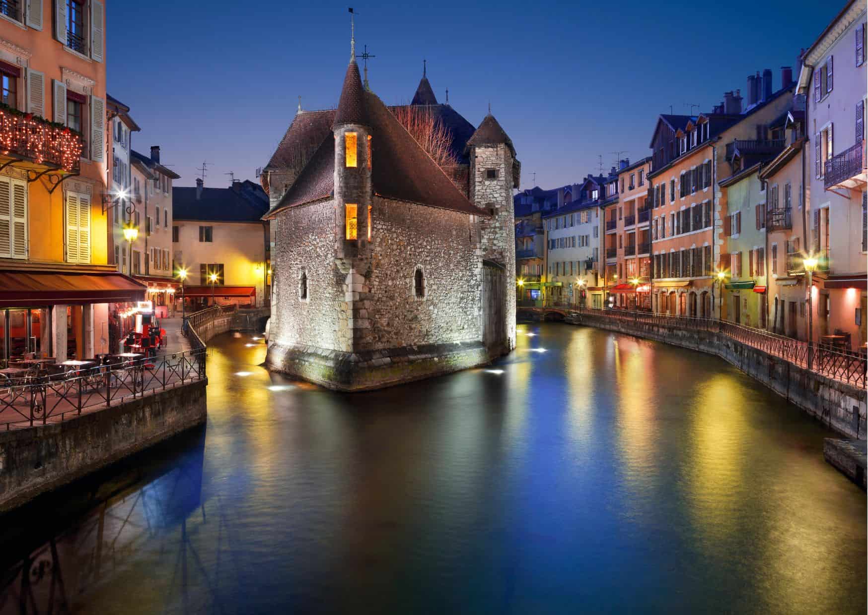 13 Most Beautiful Medieval Cities in France, Forget Paris And Explore These Charming Alternatives in France to Paris, 11 Most Beautiful Fairytale Towns in Europe, How To Get From Geneva Airport to Annecy Best Way, cheapest way from Geneva Airport to Annecy, cheapest way from Geneva to Annecy, Geneva Airport to Annecy, Geneva to Annecy, bus from Geneva Airport to Annecy, taxi from Geneva Airport to Annecy, uber from Geneva Airport to Annecy, train from Geneva Airport to Annecy, shuttle bus from Geneva Airport to Annecy, private transfer from Geneva Airport to Annecy