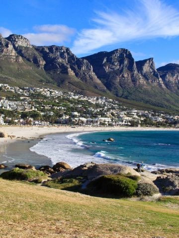 Best Beaches in the World, How to get from Cape Town airport to Camps Bay Best Way, cheapest way from Cape Town airport to Camps Bay, best way from Cape Town airport to Camps Bay, bus from Cape Town airport to Camps Bay, Cape Town airport to Camps Bay, taxi fare from Cape Town airport to Camps Bay, private transfer from Cape Town airport to Camps Bay