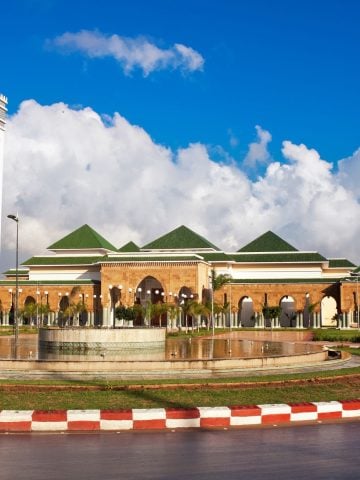 How To Get From Casablanca to Kenitra Best Way, cheapest way from Casablanca to Kenitra, Casablanca to Kenitra, bus from Casablanca to Kenitra, taxi Casablanca to Kenitra, Uber from Casablanca to Kenitra, Casablanca to Kenitra by bus, van from Casablanca to Kenitra, best way from Casablanca to Kenitra, train from Casablanca to Kenitra,