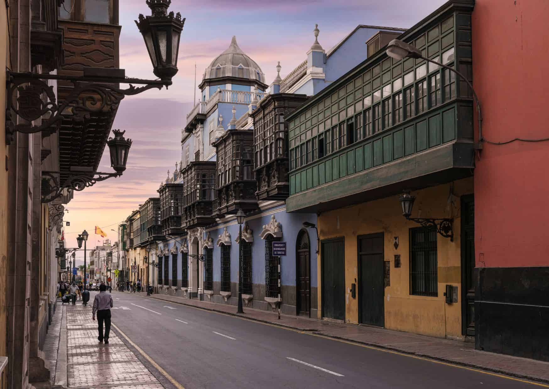 How To Get From Huancayo to Lima Airport Best Way, Huancayo to Lima Airport, cheapest way from Huancayo to Lima, Huancayo to Lima, bus from Huancayo to Lima, by plane from Huancayo to Lima, best way from Huancayo to Lima, taxi from Huancayo to Lima