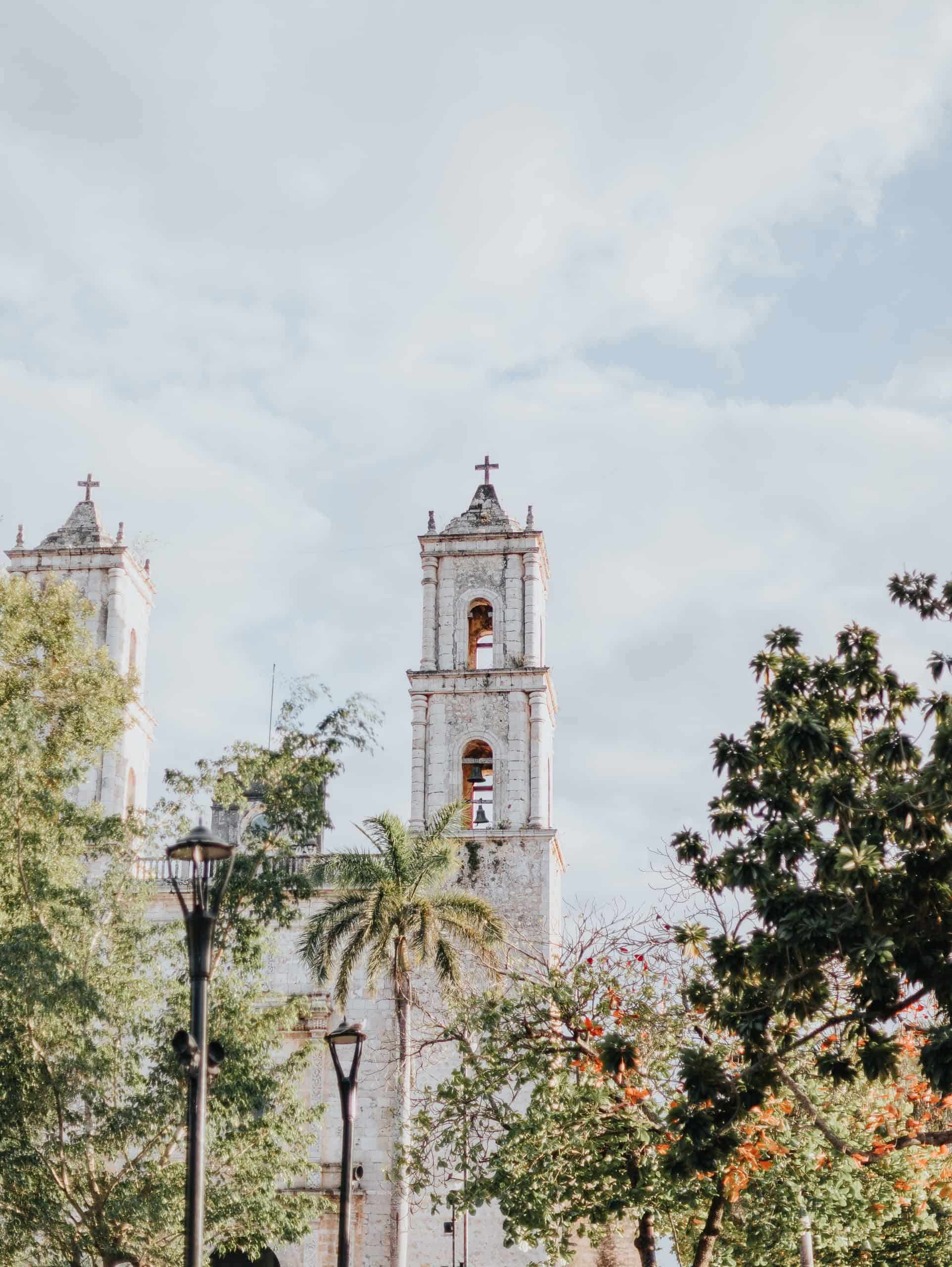 How To Get From Chetumal to Valladolid Best Way, cheapest way from Chetumal to Valladolid, Chetumal to Valladolid, OCC bus from Chetumal to Valladolid, ado bus from Chetumal to Valladolid, shared van from Chetumal to Valladolid, Colectivo from Chetumal to Valladolid, Uber from Chetumal to Valladolid, taxi from Chetumal to Valladolid, Chetumal to Valladolid by plane