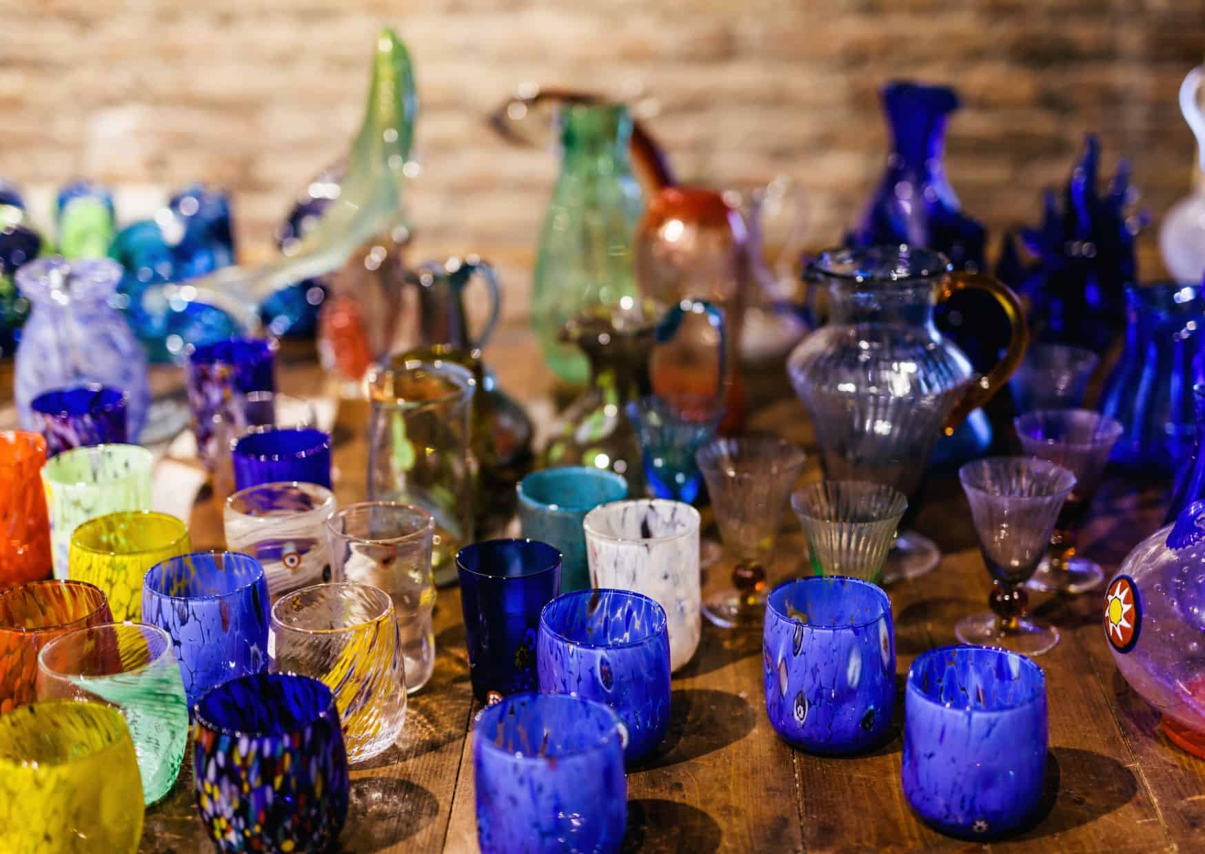 15 Most Popular Tourist Traps in Italy And How To Avoid Them 11 Venice souvenirs 1
