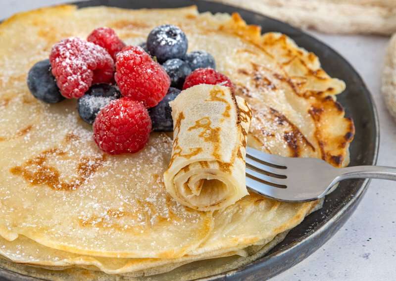 How to Make Crepes – Authentic Crepes (Recipe Guide)