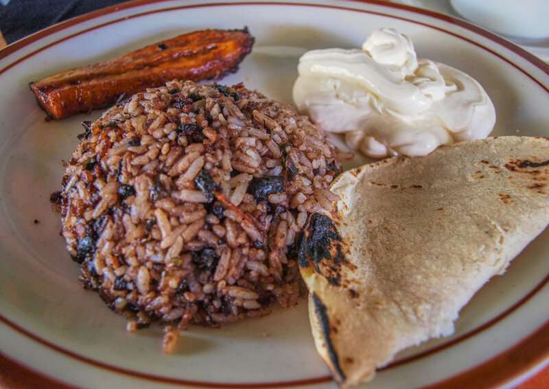 How to Make Gallo Pinto – An Authentic Gallo Pinto (Recipe Guide)