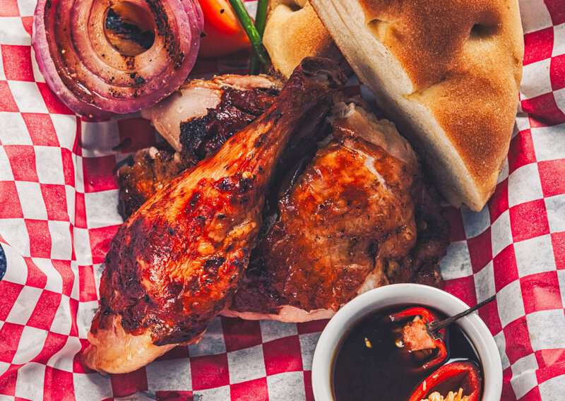 How To Make Jerk Chicken That’s Hot, Smoky, Sweet, And Impossible To Stop Eating 3 How to Make Jerk Chicken – An Authentic Jerk Chicken (Recipe Guide)