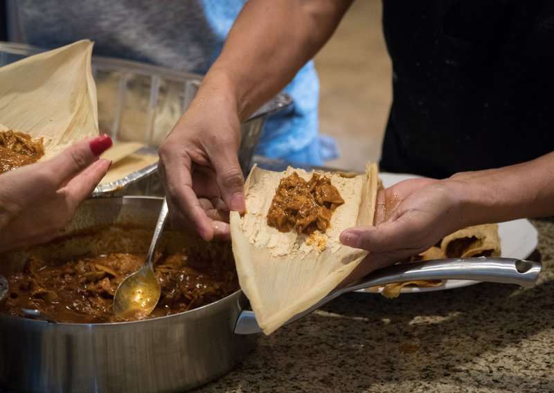 How to Make Tamales – Authentic Tamales (Recipe Guide)