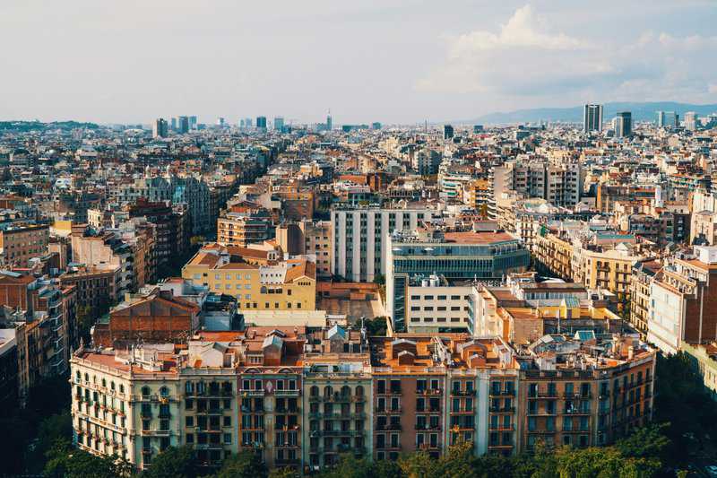 15 Walkable Cities Around the World Where You’ll Never Need a Car 7 15 Most Walkable Cities In The World