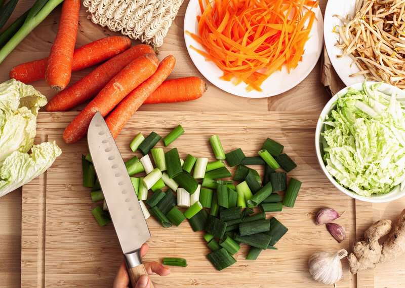 How to Make Chow Mein – Authentic Chow Mein (Recipe Guide)