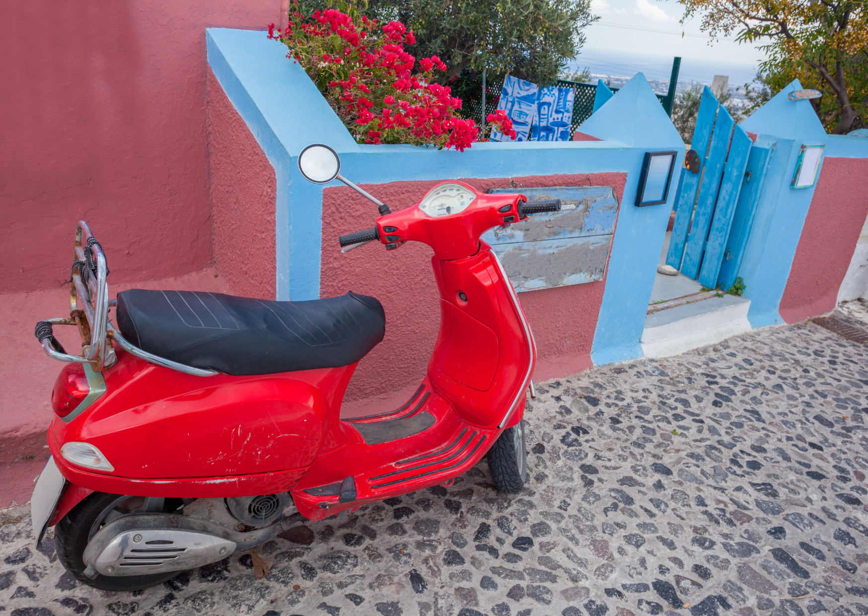Avoid These 10 Biggest Mistakes Tourists Do in Santorini 3 Get an Alternative Transport in Santorini - Avoid These 10 Biggest Mistakes Tourists Do in Santorini