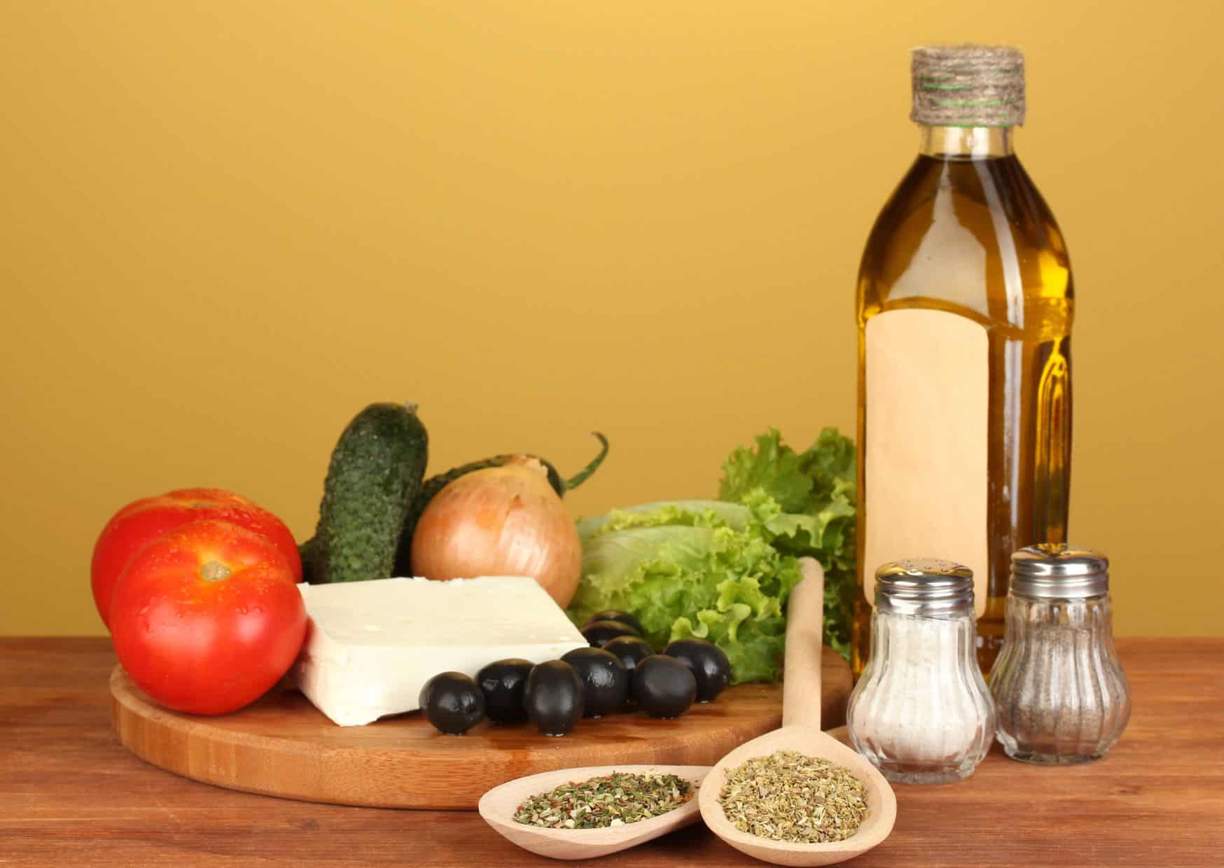 How To Make Greek Salad (Recipe Guide) Tips And Calories