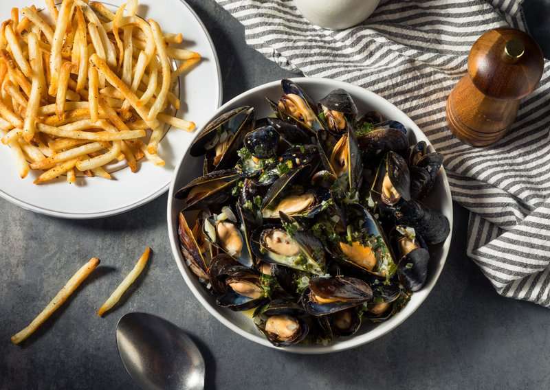 The Mussels Recipe That Makes Restaurant Seafood Feel Overpriced: How to Make Moules That Taste Like a French Bistro 5 Moules,