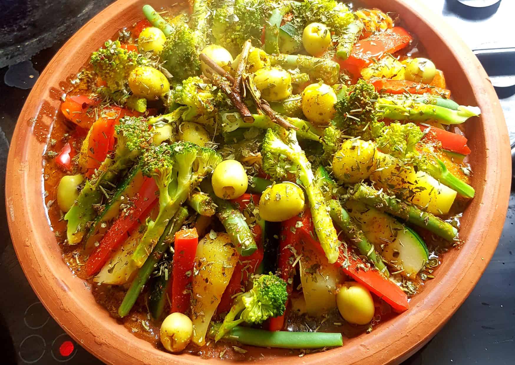 How to Make Tagine (Recipe Guide) Tips And Calories