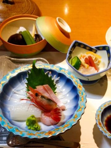How to Make A Traditional Japanese Breakfast (Recipe Guide)