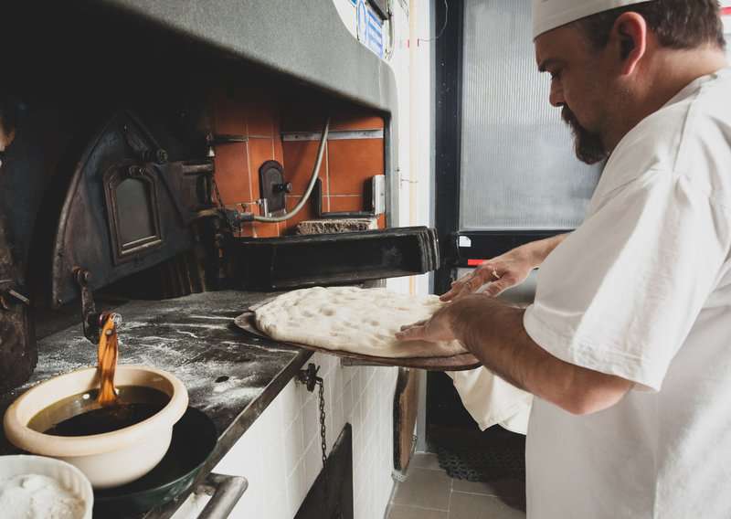 How to Make Schiacciata - Authentic Schiacciata (Recipe Guide) Tips and Calories
