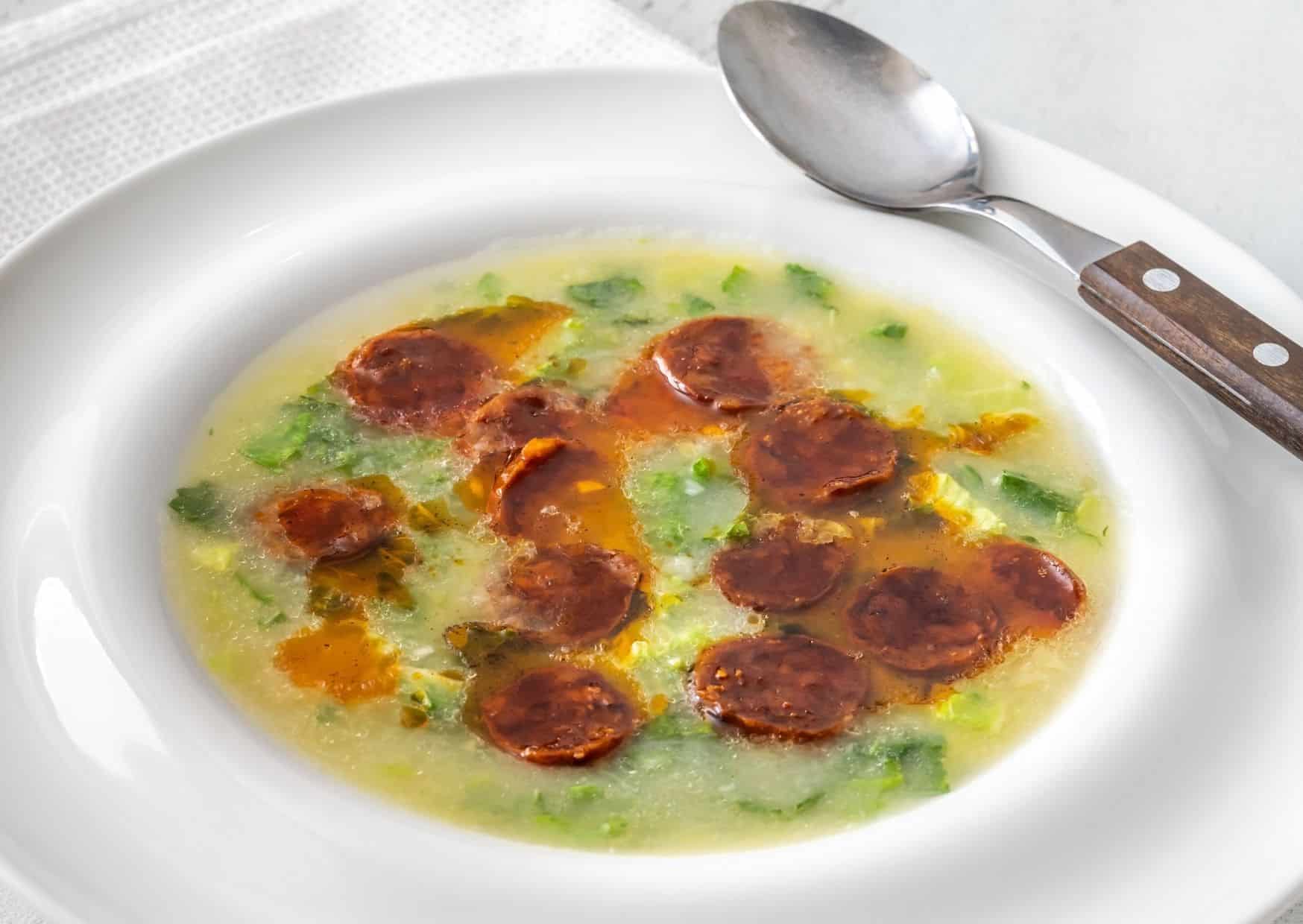 10 Details About Portuguese Food That Foreigners Can’t Understand, 3 Most Popular Recipes in Portugal: Bacalhau à Brás, Caldo Verde And Pastéis de Nata, How To Make Caldo Verde (Recipe Guide) Tips And Calories