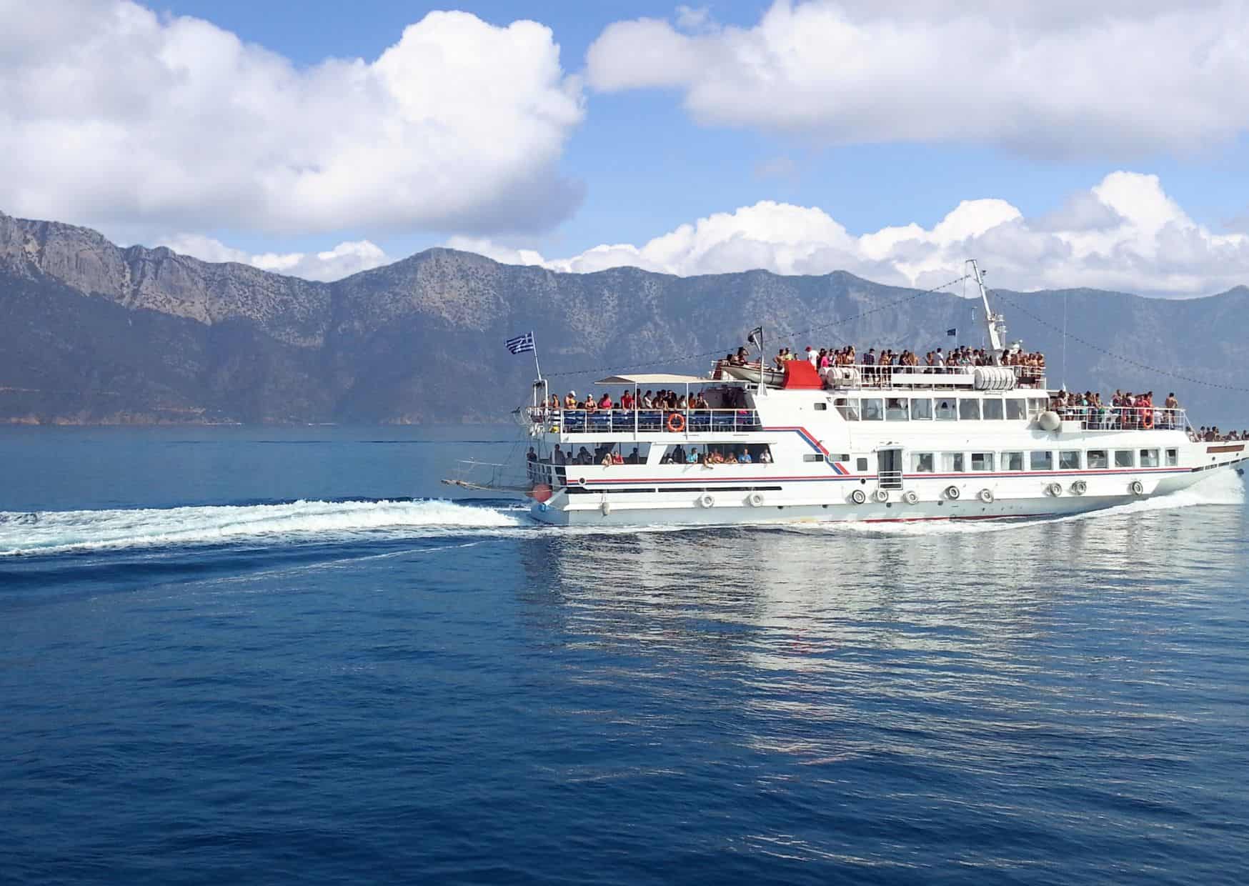 7 Tourist Traps to Avoid in Greek Islands And How To Avoid Them 5 7 Tourist Traps to Avoid in Greek Islands And How To Avoid Them