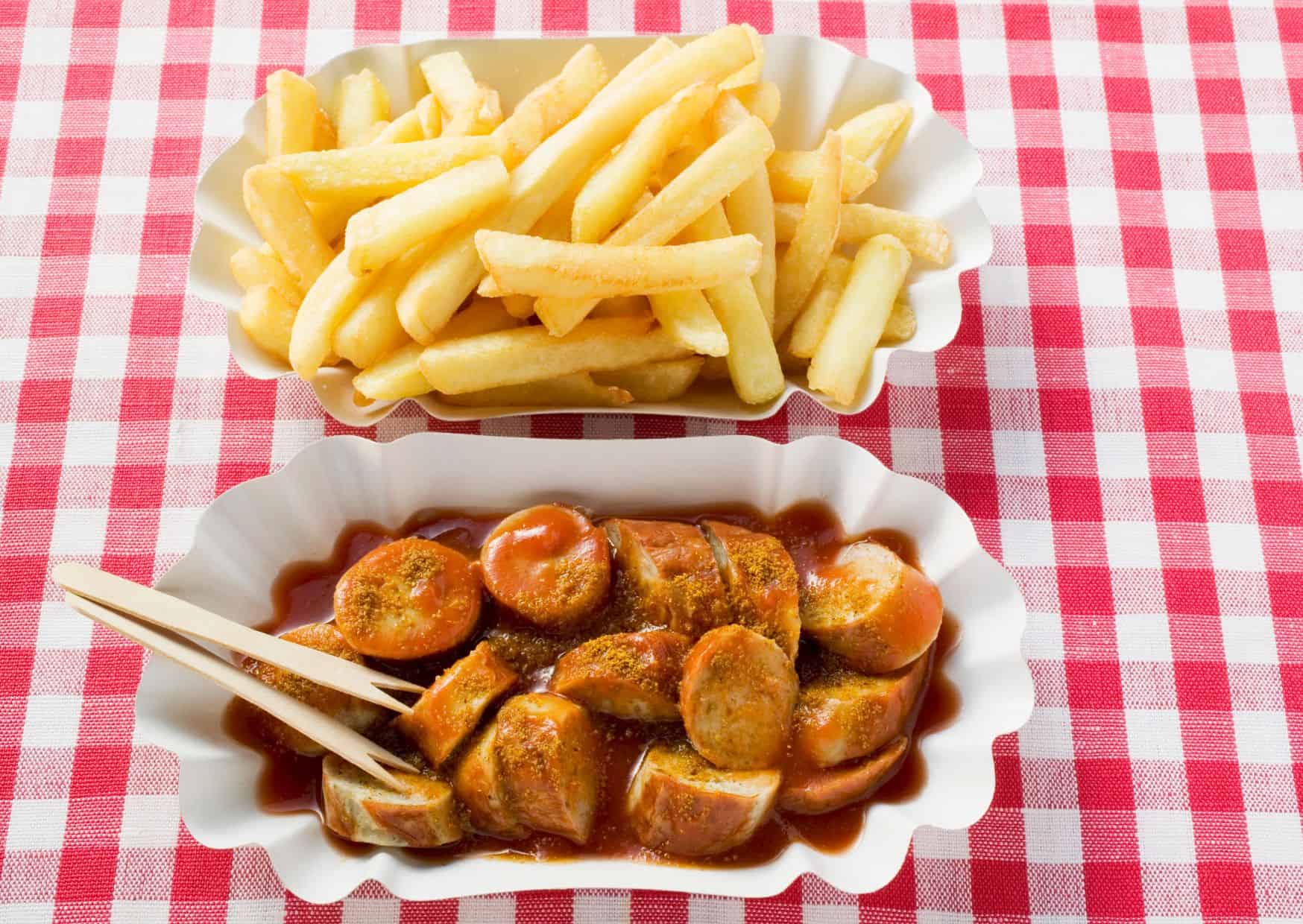 Why Currywurst Is Better Than A Regular Hot Dog: How To Make Currywurst With Crispy Sausage And Rich, Spicy Sauce 2 How To Make Homemade Currywurst (Recipe Guide) Tips And Calories